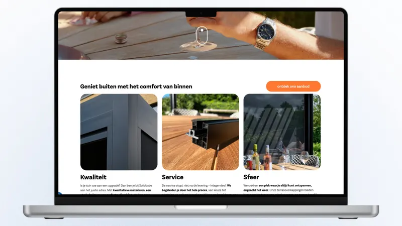 Webshop van SolidCube op een laptop